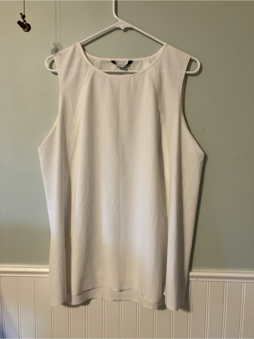 Athleta Flowy top LG
